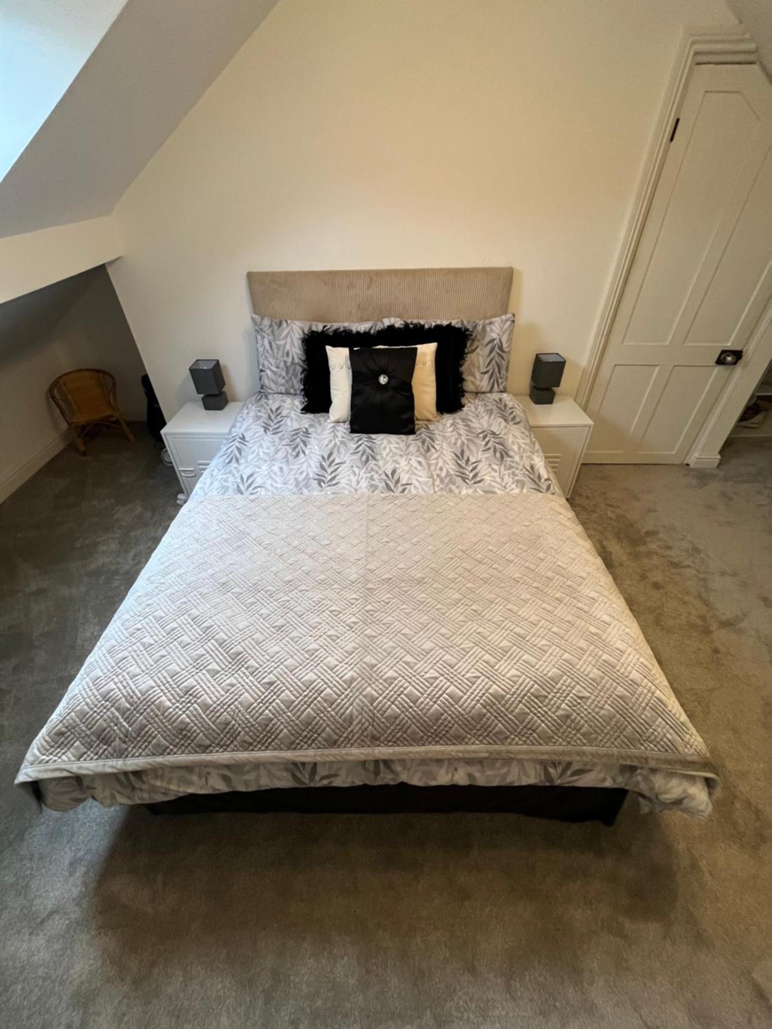 Wolf Hollow, Sleeps 4 Plus 2, Buxton Town Centre Exterior foto
